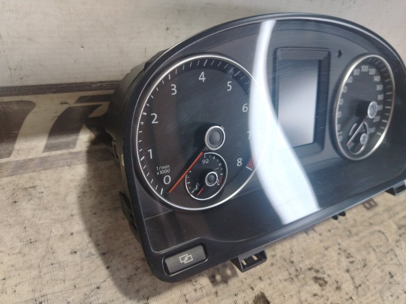 Панель приборов Volkswagen Touran 2011 1T