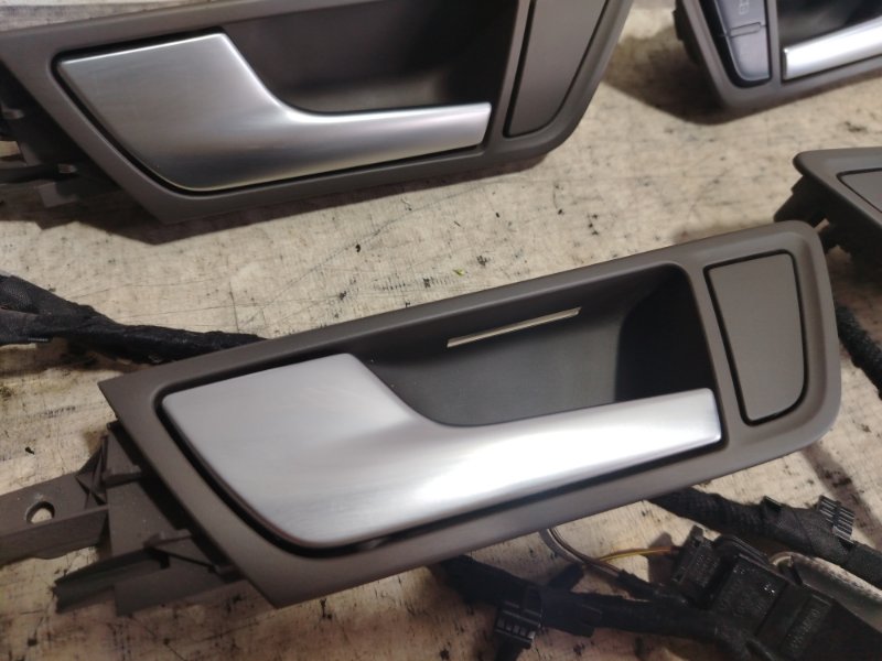 Ручки дверей внутренние Audi Q5 2013 8R