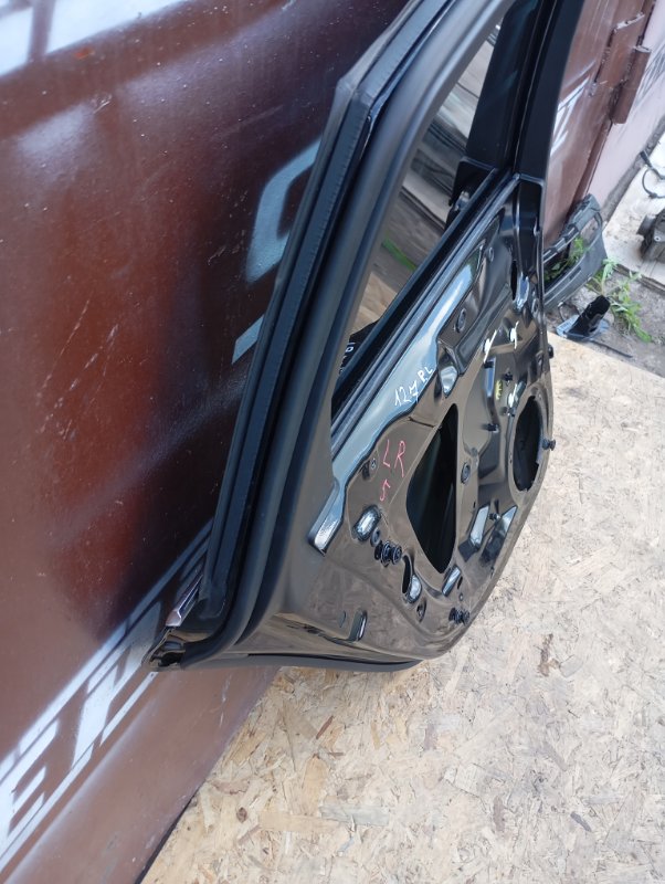 Дверь Audi A4 2011 B8