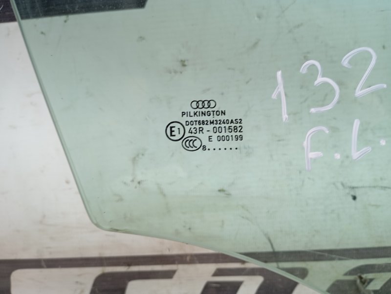 Стекло двери Audi A4 2008 B8