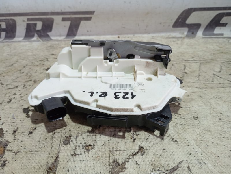 Замок двери Volkswagen Tiguan 2014 5N
