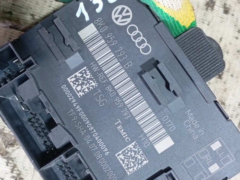 Блок управления двери Audi A4 2008 B8