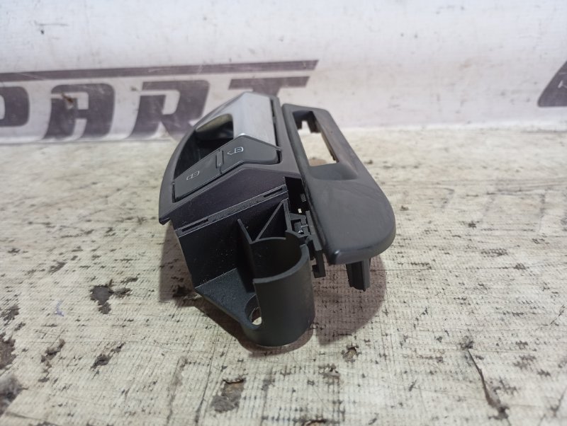 Ручка двери внутренняя Audi Q7 2010 4L
