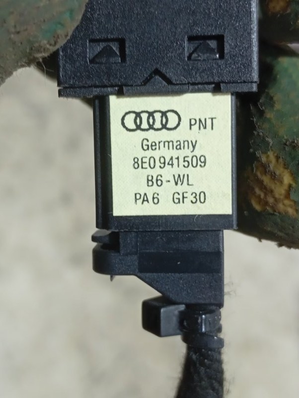 Кнопка аварийной сигнализации Audi A4 2006 B7