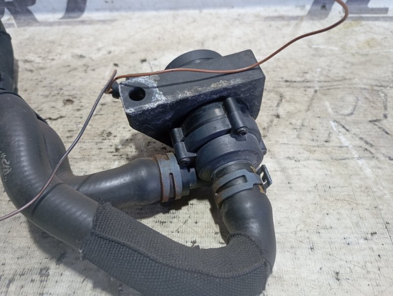 Помпа дополнительная Audi A4 2008 B8