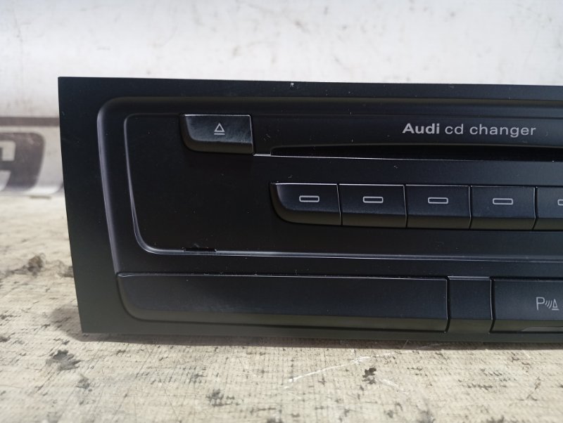 CD-Чейнджер Audi A4 2008 B8