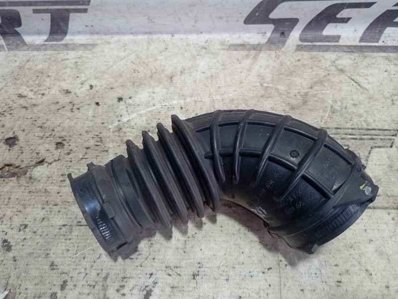 Патрубок Audi A4 2008 B8