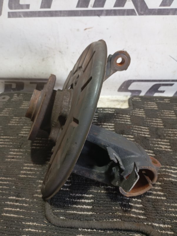 Кулак поворотный Audi A3 2010 8P