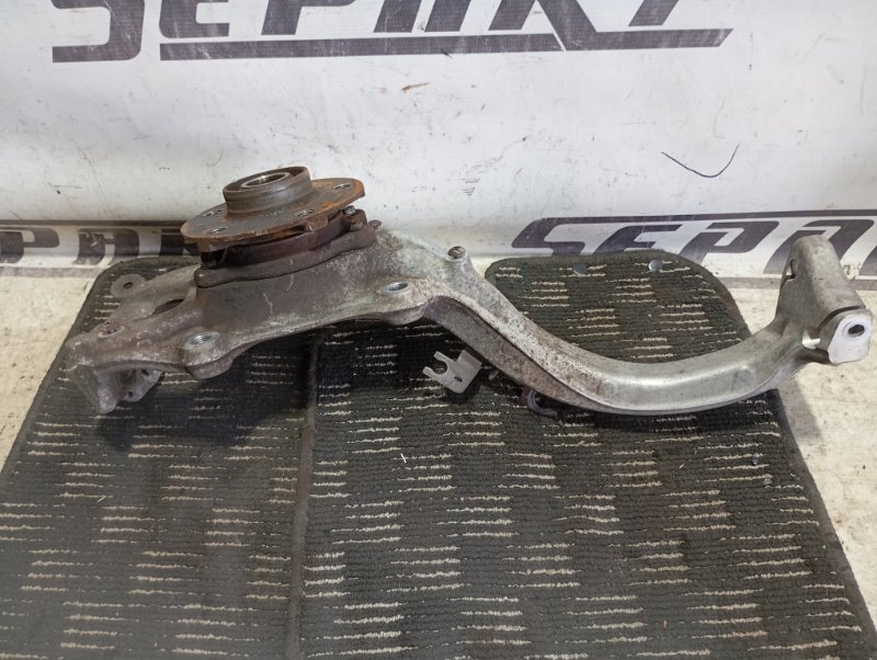 Кулак поворотный Audi A4 2008 B8