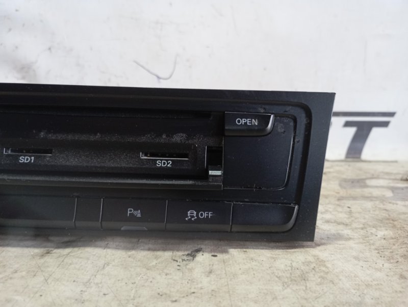 CD-Чейнджер Audi A4 2011 B8