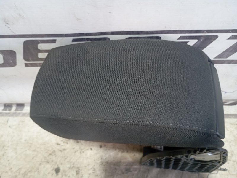 Подлокотник Skoda YETI 5L