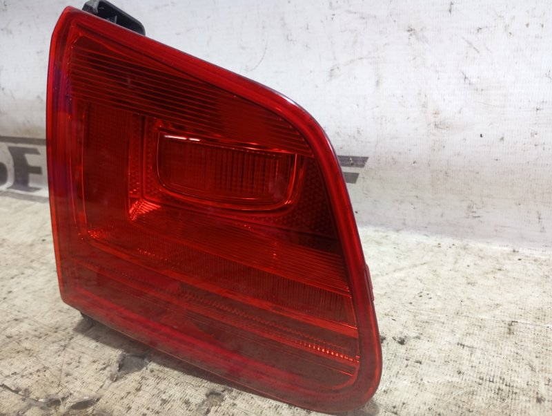 Фонарь внутренний Volkswagen Tiguan 2014 5N
