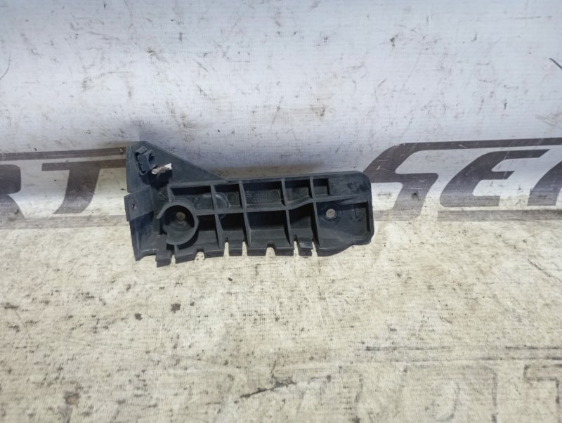 Кронштейн бампера Audi A4 2002 B6