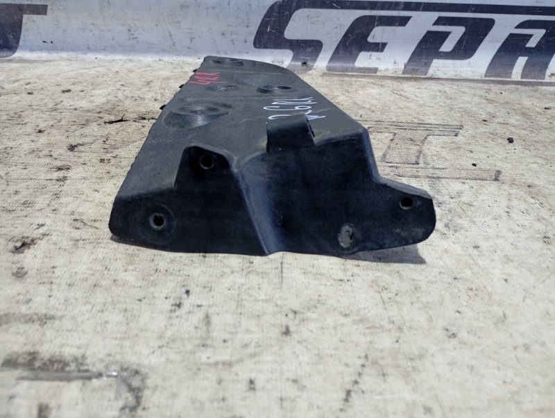 Кронштейн бампера Audi A4 2002 B6
