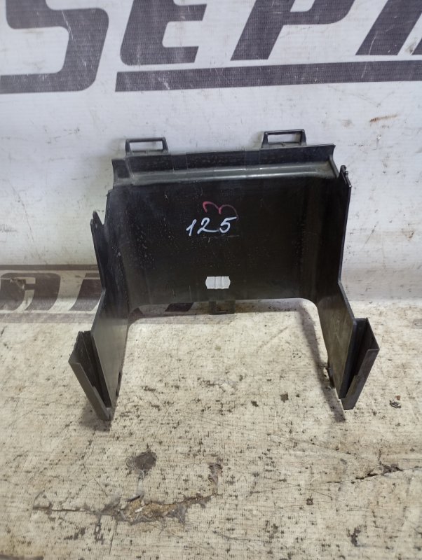 Корпус аккумулятора Audi A3 2010 8P