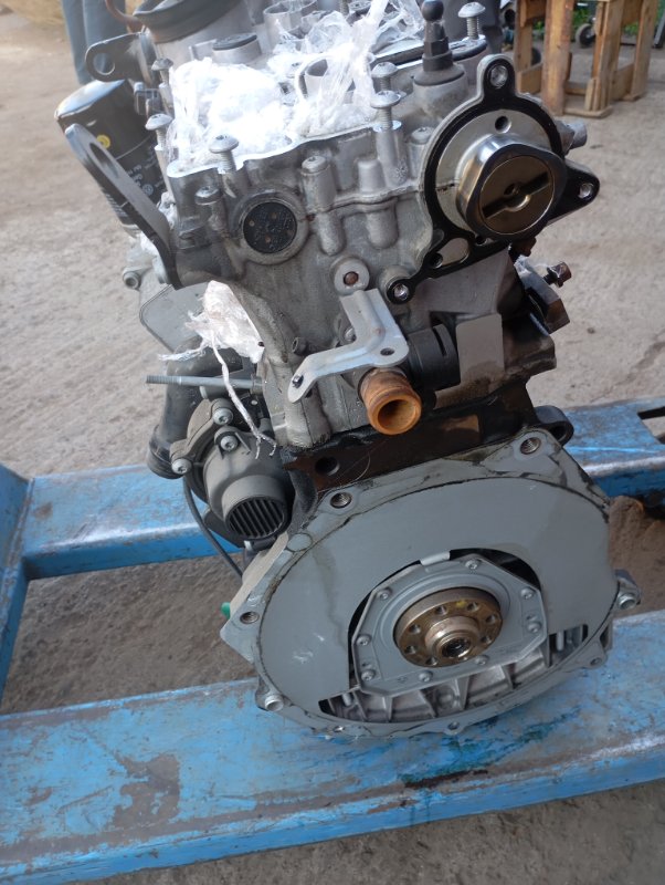 Двигатель Audi Q3 2012 8U