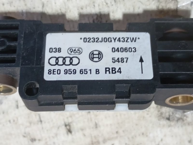 Датчик удара Audi A4 2002 B6