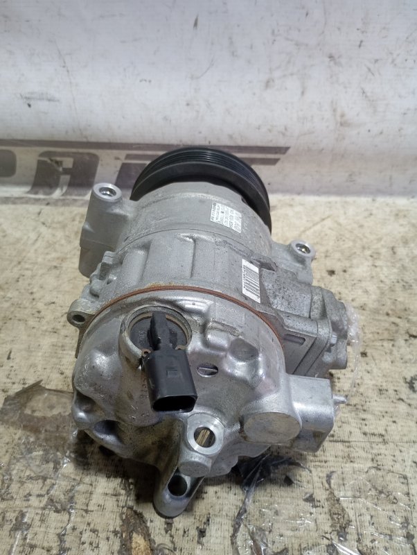 Компрессор кондиционера Audi Q3 2012 8U