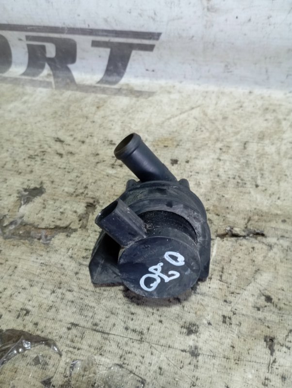 Помпа дополнительная Audi Q3 2012 8U