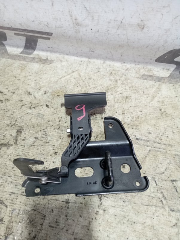 Петля капота Audi A6 2007 C6