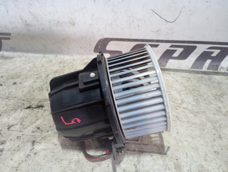 Моторчик печки Audi A4 2011 B8