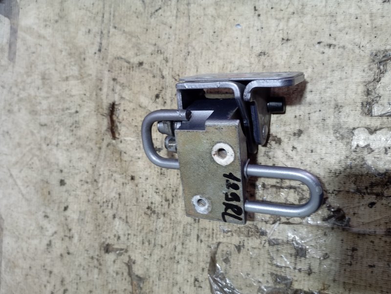 Петля двери верхняя Audi A4 2006 B7