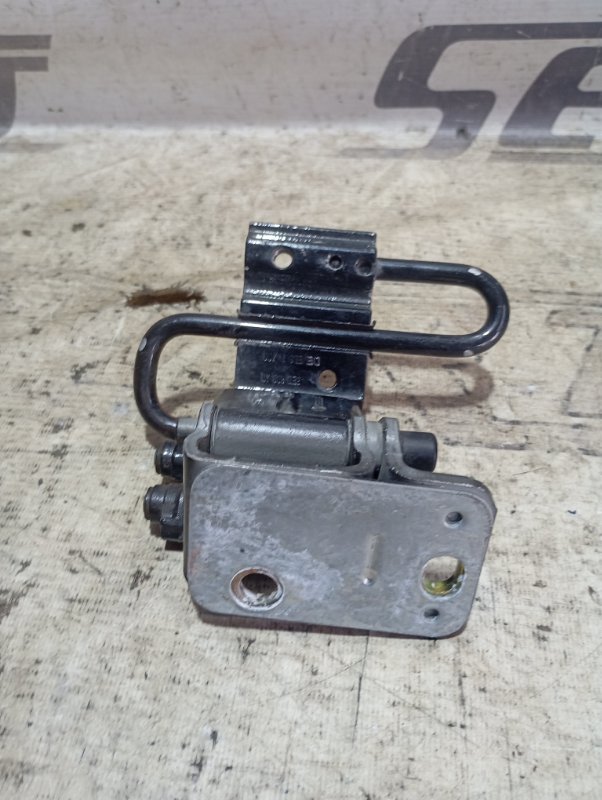 Петля двери верхняя Audi A4 2002 B6