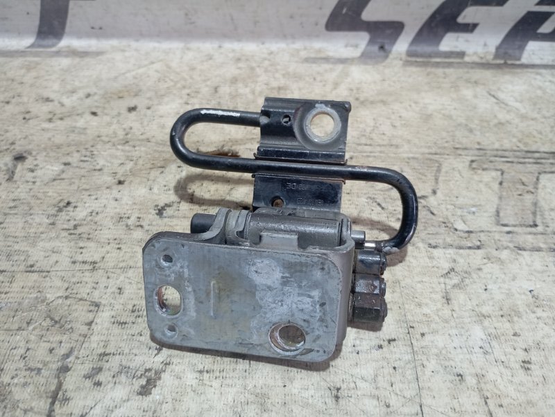 Петля двери верхняя Audi A4 2002 B6