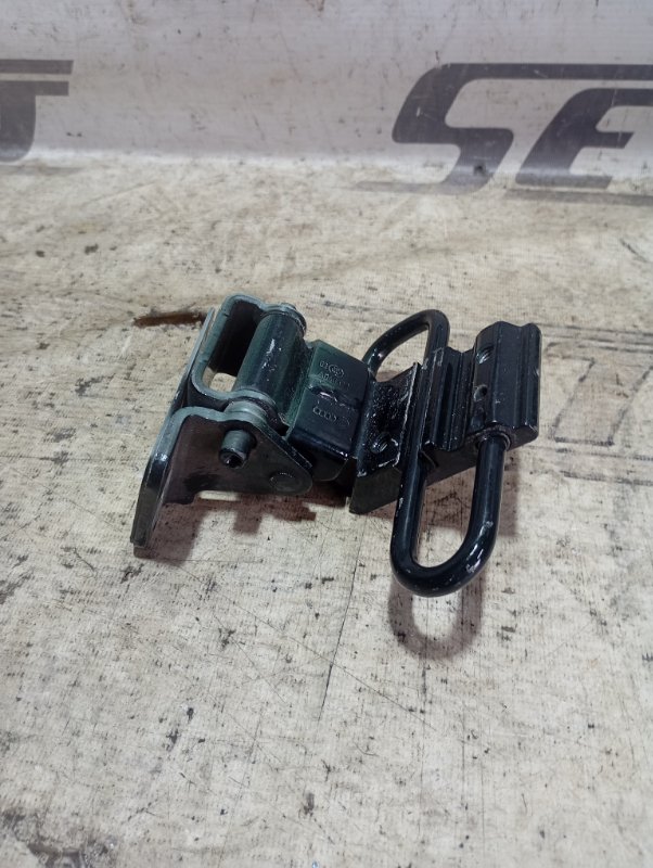 Петля двери верхняя Audi A6 2007 C6