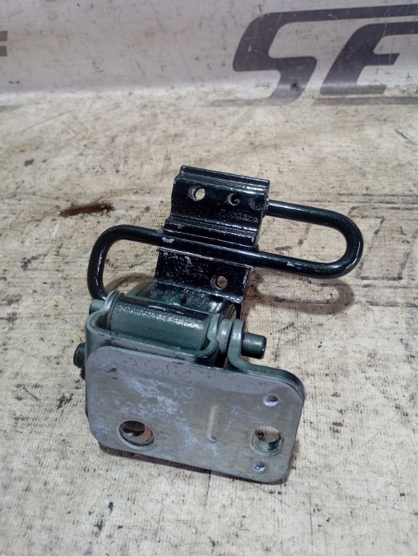 Петля двери верхняя Audi A6 2007 C6