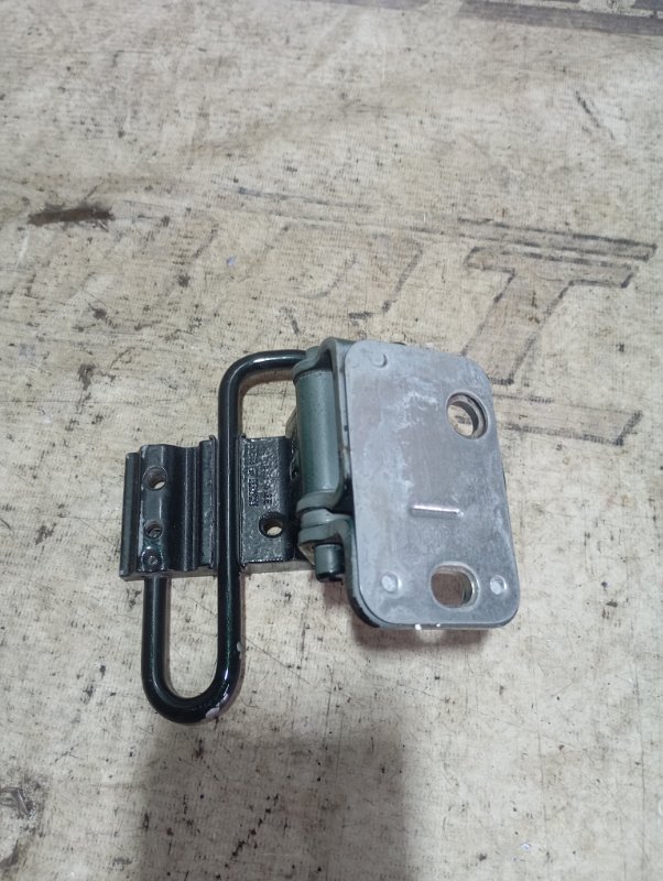 Петля двери верхняя Audi A6 2007 C6