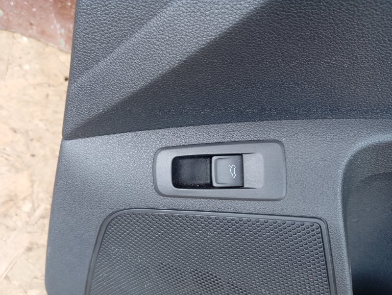 Карты дверные Skoda Karoq 2024