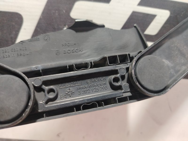 Поводки стеклоочистителей Volkswagen Touareg NF