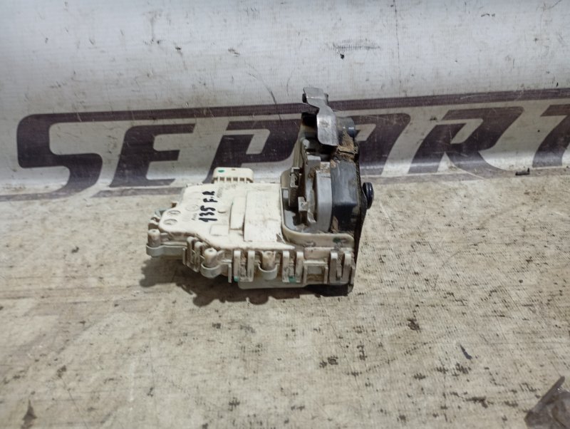 Замок двери Audi Q5 2010 8R