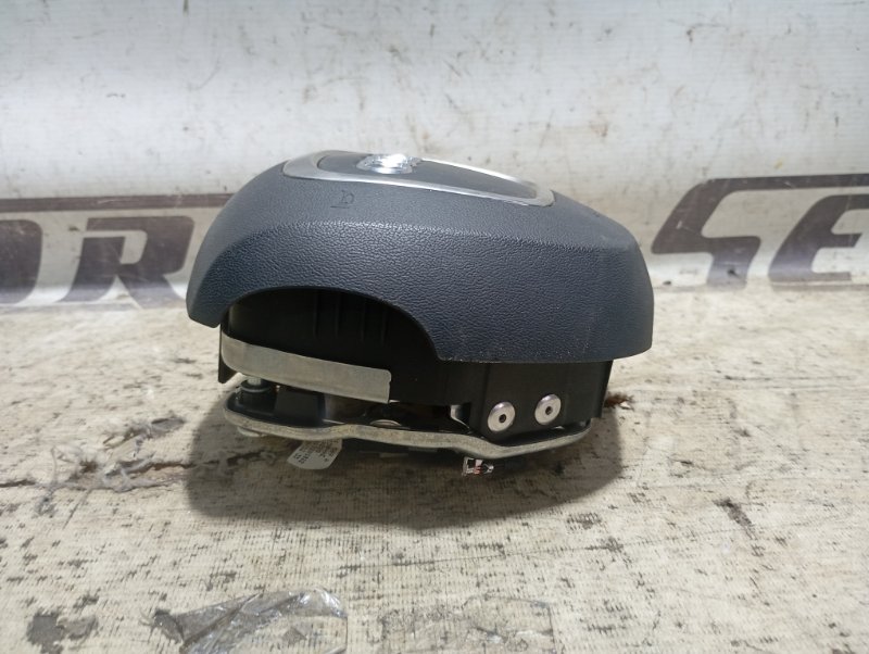 Подушка безопасности в руль Audi Q5 2010 8R