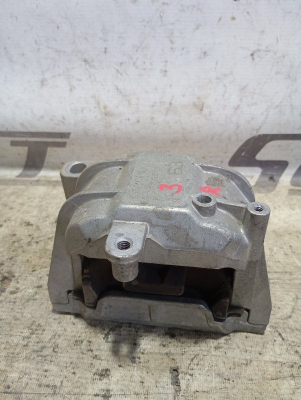 Подушка двигателя Audi A3 2011 8P