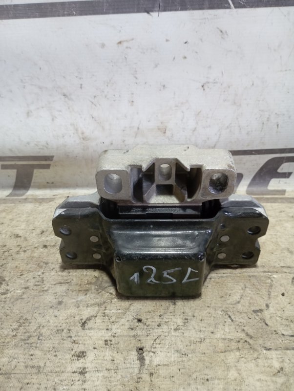 Подушка двигателя Audi A3 2011 8P