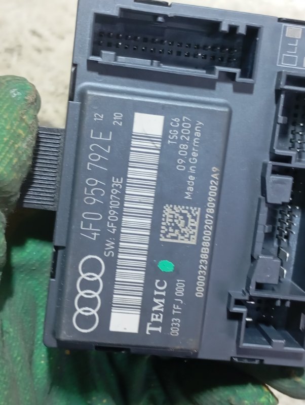 Блок управления двери Audi A6 2007 C6