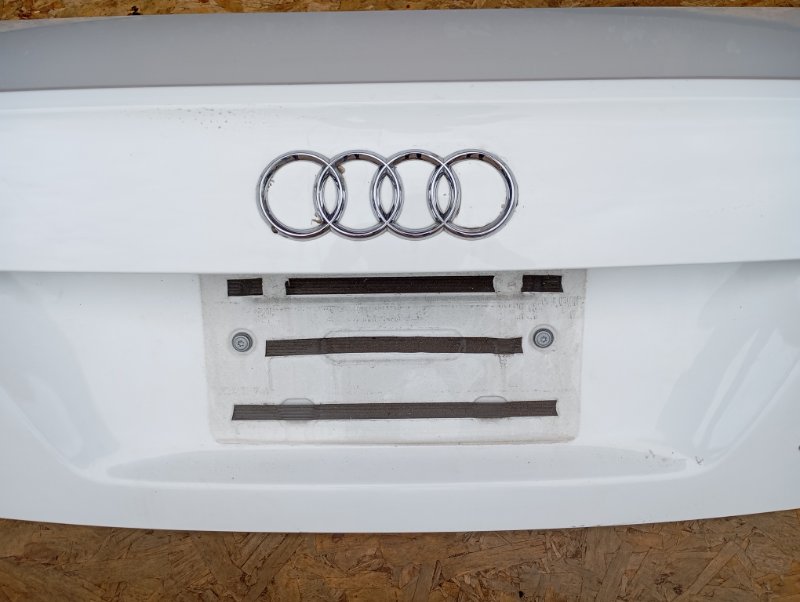 Крышка багажника Audi A6 2010 C6