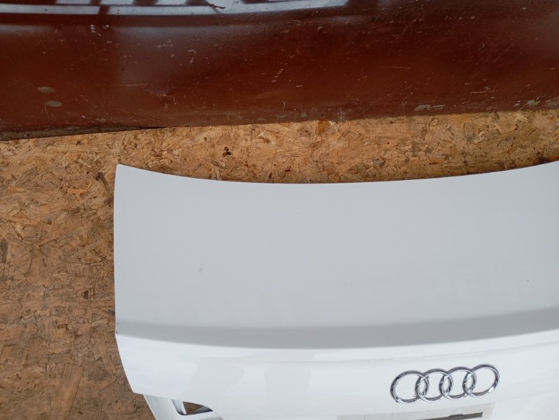 Крышка багажника Audi A6 2010 C6