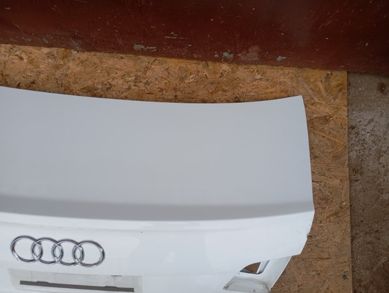 Крышка багажника Audi A6 2010 C6