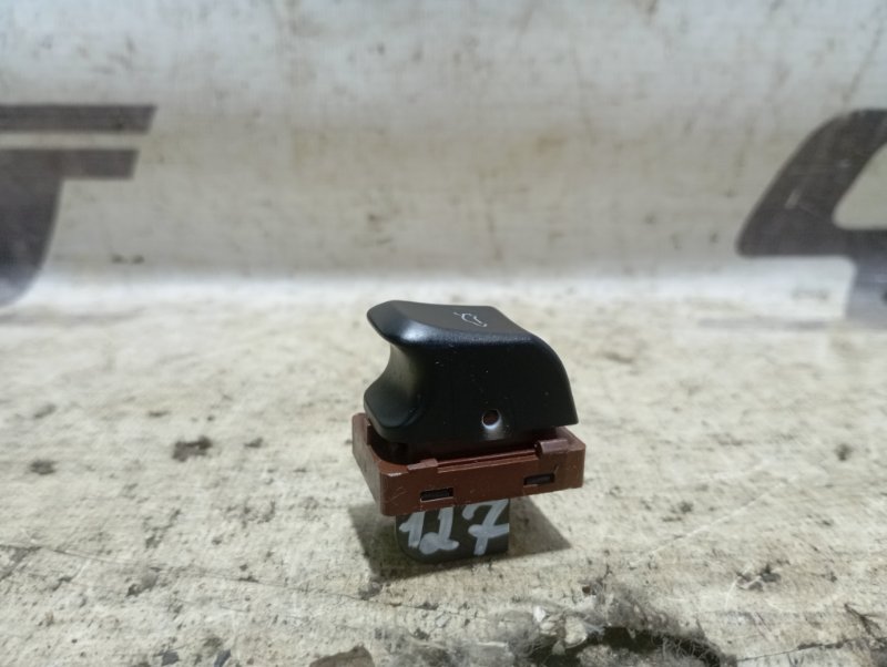 Кнопка открывания багажника Audi A4 2011 B8