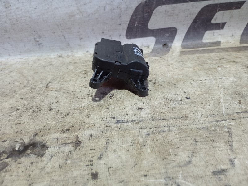 Сервопривод заслонки печки Audi A4 2002 B6