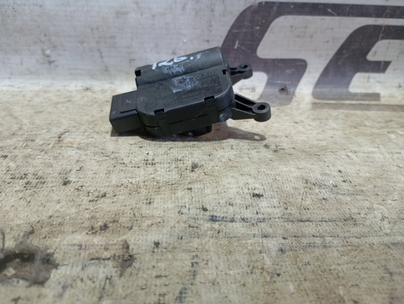 Сервопривод заслонки печки Audi A4 2002 B6