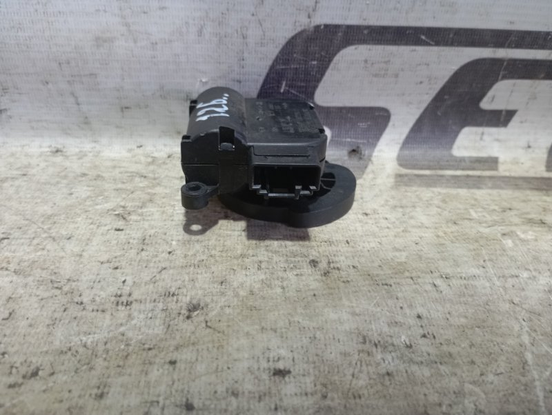 Сервопривод заслонки печки Audi A4 2002 B6