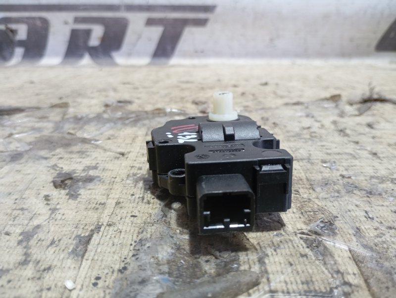 Сервопривод заслонки печки Audi A4 2008 B8