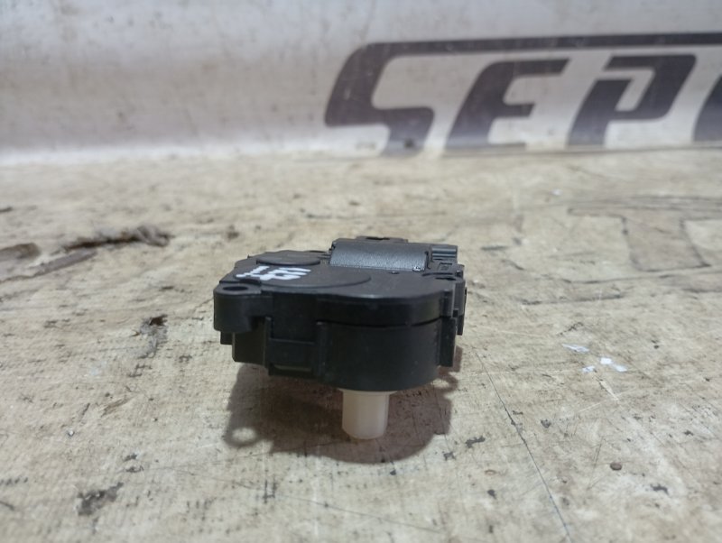 Сервопривод заслонки печки Audi A4 2011 B8