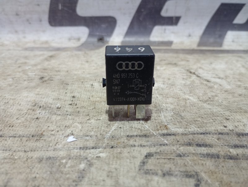 Реле Audi A4 2011 B8