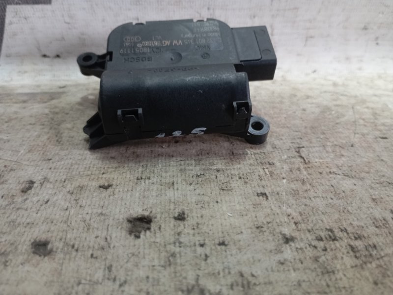 Сервопривод заслонки печки Audi A3 2011 8P