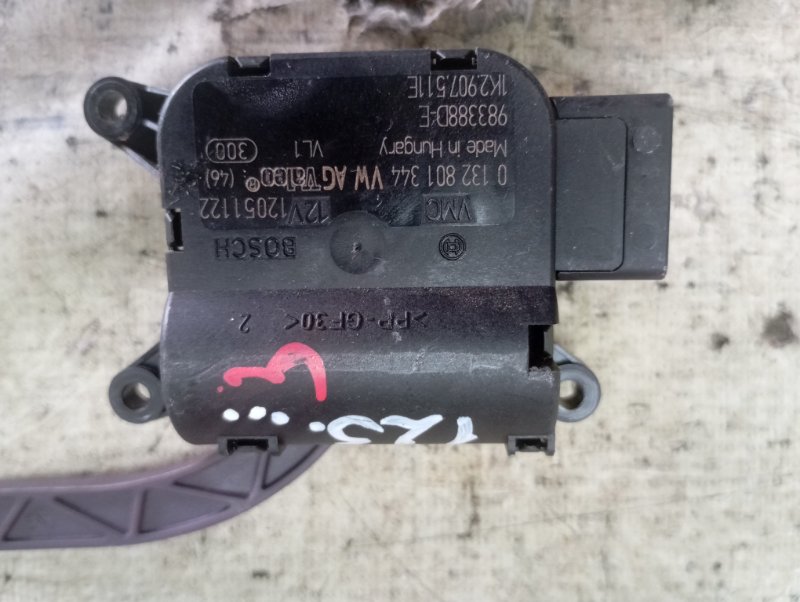 Сервопривод заслонки печки Audi A3 2011 8P